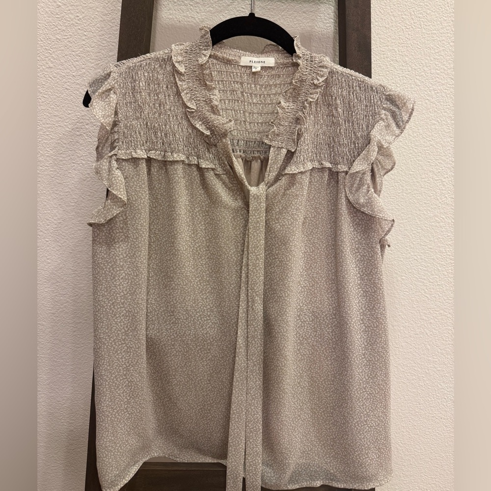 Pleione- Nordstrom Flutter Sleeve Neutral/Taupe Top. XS. Originally $60